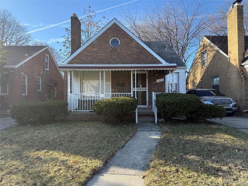 15226 Bringard Dr, Detroit, MI, 48205-1304 | Card Image