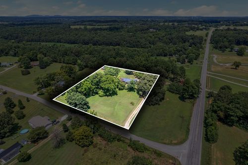 50 Lawson Mill Rd, Mc Minnville, TN, 37110-7439 | Card Image