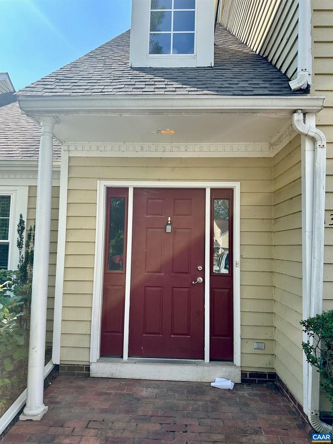 1375 Le Parc Ter, House attached with 2 bedrooms, 3 bathrooms and null parking in CHARLOTTESVILLE VA | Image 15