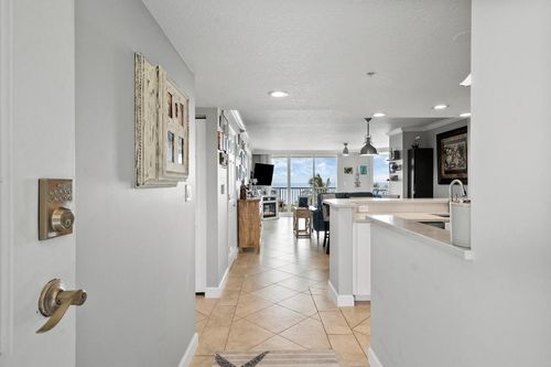 apt-6-2-5051 N Highway A1a, Hutchinson Island, FL, 34949-8284 | Card Image