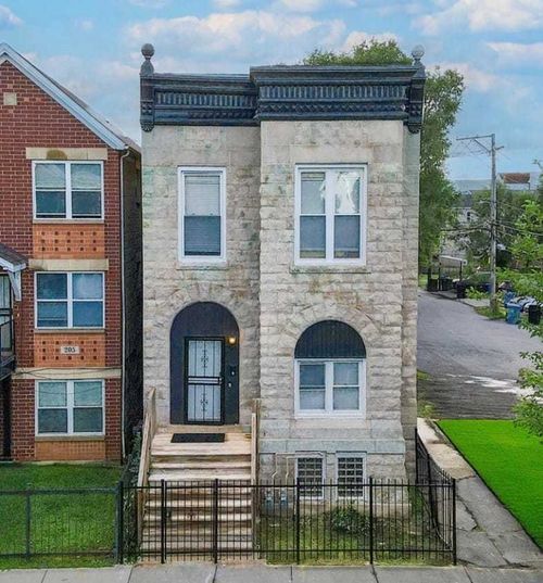 1-209 S Albany Ave, Chicago, IL, 60612-2721 | Card Image