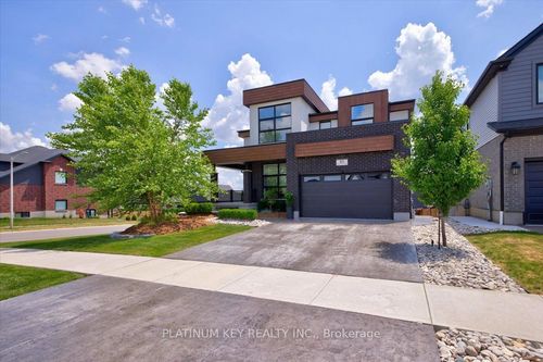 83 Daventry Way, Komoka, ON, N0L1R0 | Card Image