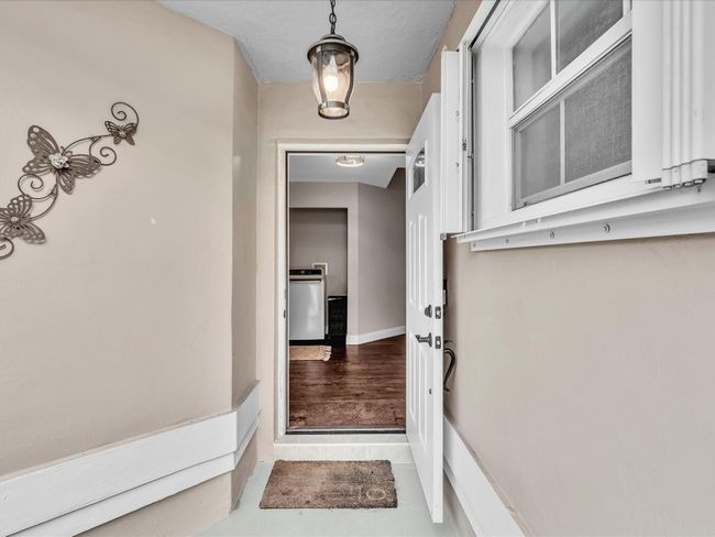2970 Myrtle Oak Cir, House other with 2 bedrooms, 2 bathrooms and null parking in Davie FL | Image 4