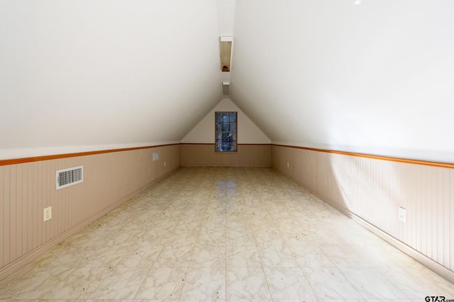 153 Candlelight Cv, House other with 3 bedrooms, 2 bathrooms and null parking in Holly Lake Ranch TX | Image 15