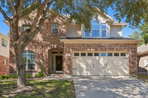 555 Ginsberg Dr, Schertz, TX, 78154-3082 | Card Image