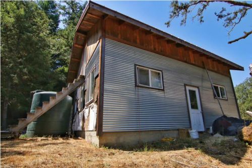 3806 Thomas Rd, Miranda, CA, 95553-9208 | Card Image