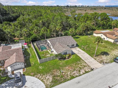 7432 Southwind Dr, Hudson, FL, 34667-3976 | Card Image