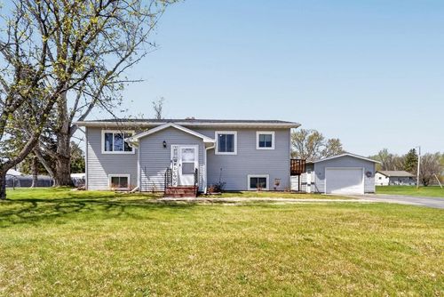 515 Columbus Ave, Cohasset, MN, 55721 | Card Image