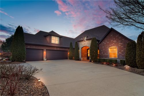 361 N Limestone Dr, Fayetteville, AR, 72701-4676 | Card Image