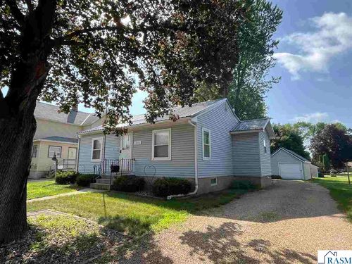 1066 1st Ave S, Saint James, MN, 56081-2104 | Card Image
