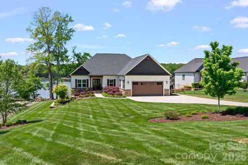 383 Rolling Ridge, Lexington, NC, 27292 | Card Image