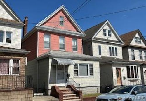67 52nd Rd, Maspeth, NY, 11378-1411 | Card Image