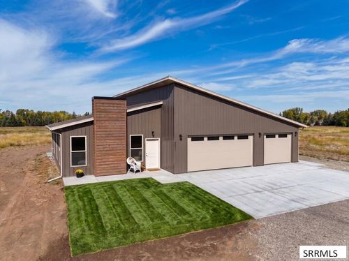 531 N 2565 E, St Anthony, ID, 83445 | Card Image