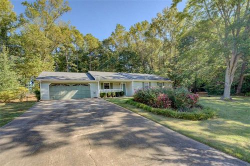 50 Freedom Ct, Covington, GA, 30016-8165 | Card Image