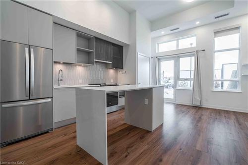 {{alt}} | Card Image