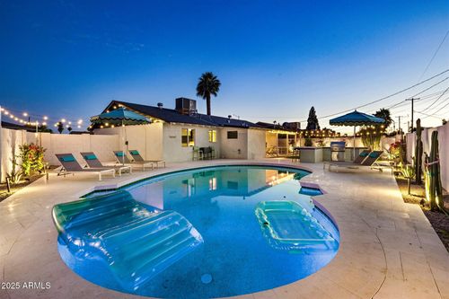 8640 E Dianna Dr, Scottsdale, AZ, 85257-2937 | Card Image