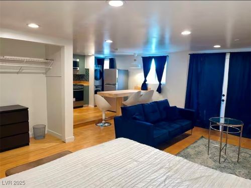 1-3418 Oneida Way, Las Vegas, NV, 89169-3147 | Card Image