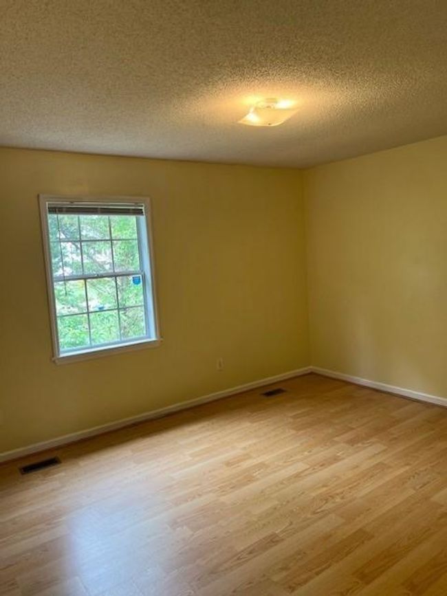 Photo #6 | Image 6