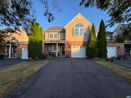 20 E Park View Dr, STAUNTON, VA, 24401-5697 | Card Image