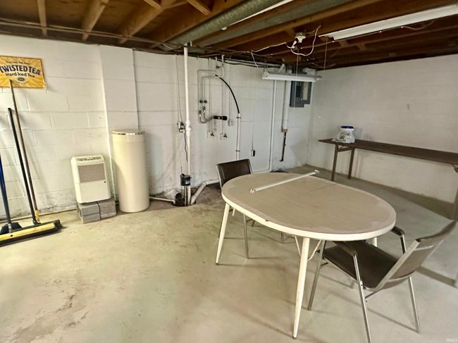 100 N Walnut St, House other with 2 bedrooms, 1 bathrooms and null parking in Delphi IN | Image 27