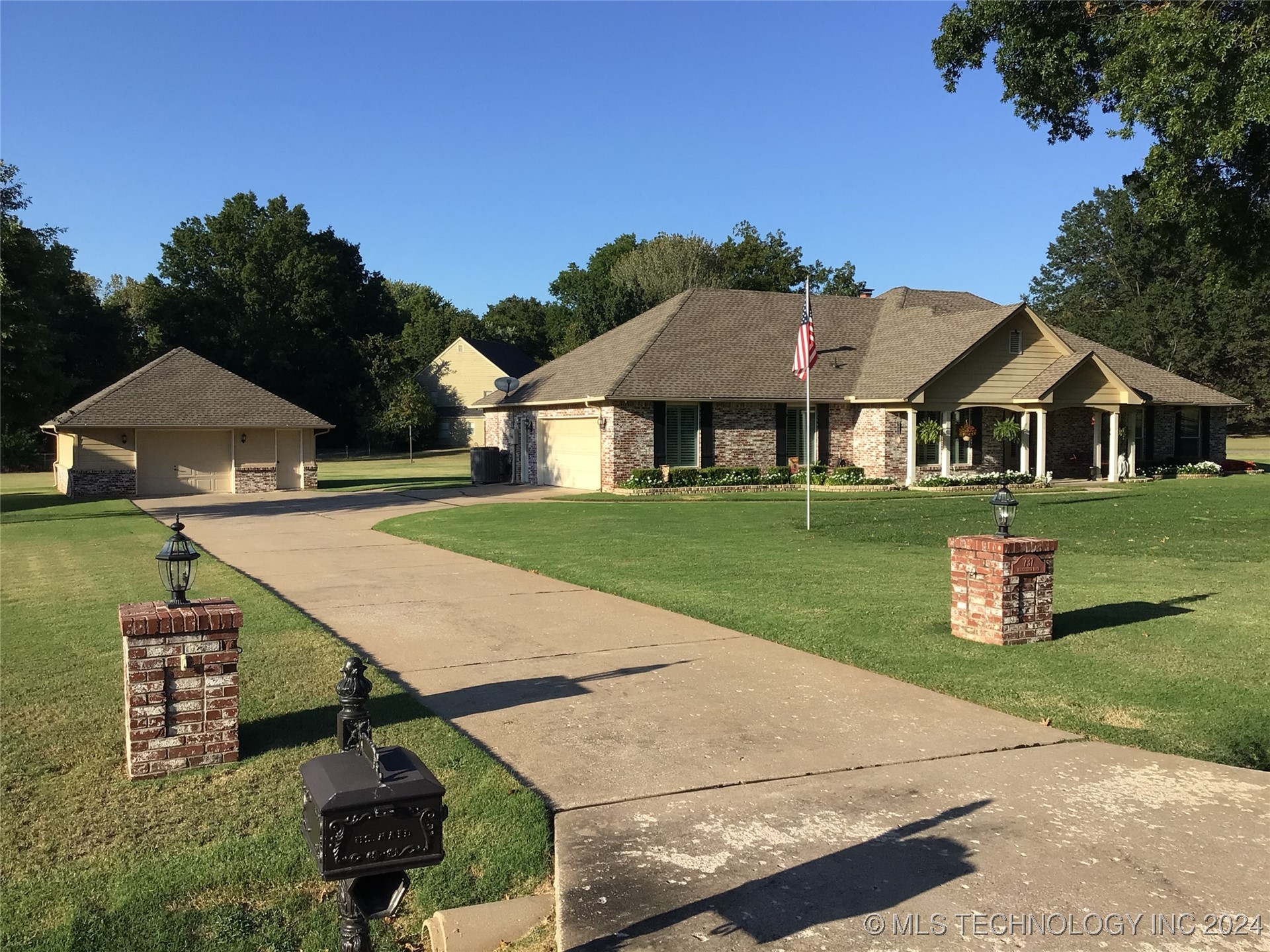 Kingfisher Rd, Catoosa, OK 74015