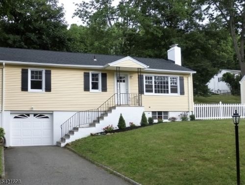 26 Adams Dr, Denville, NJ, 07834-2402 | Card Image