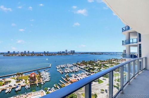 1808-220 Lake Shore Dr, Lake Park, FL, 33403-3615 | Card Image