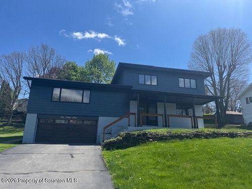 4 Leslie Dr, Scranton, PA, 18505-2216 | Card Image