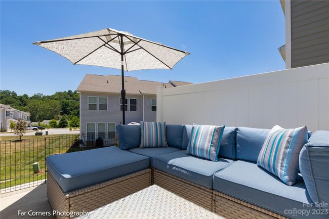 Back Patio | Image 4