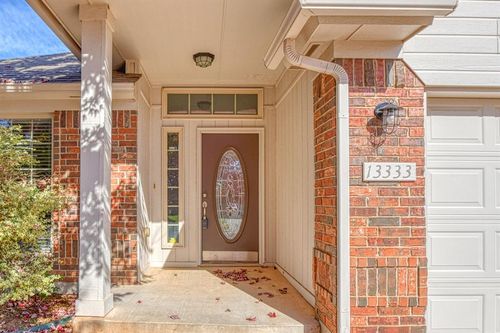 13333 Sw 2nd St, Yukon, OK, 73099-7175 | Card Image