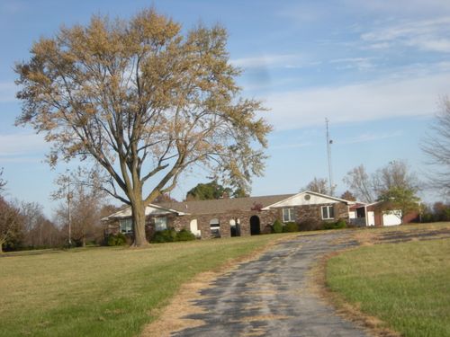 13866 Highway 24, MADISON, MO, 65263-2101 | Card Image