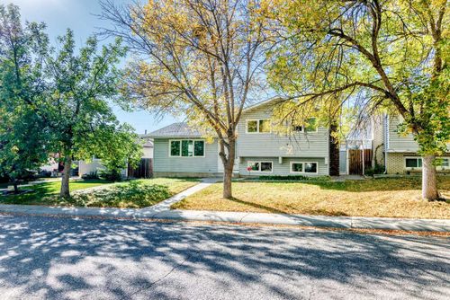 151 Pinemill Rd Ne, Calgary, AB, T1Y2C8 | Card Image