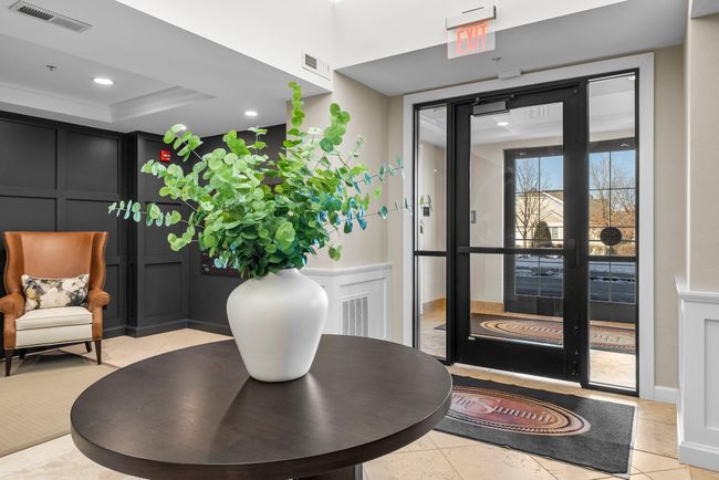 APT-112 - 1320 Riverside Ln, Condo with 2 bedrooms, 2 bathrooms and null parking in Mendota Heights MN | Image 5