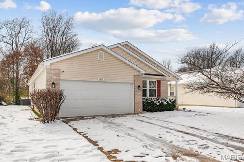 1712 Shade Tree Ct, Swansea, IL, 62226-7581 | Card Image