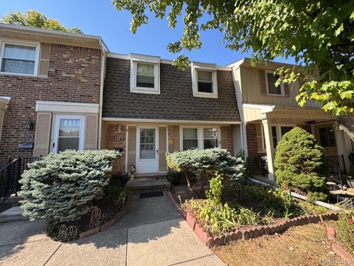 5377 Breeze Hill Pl, Troy, MI, 48098-2707 | Card Image