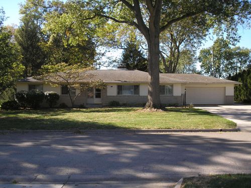 4299 Colerain Ave, Columbus, OH, 43214-2831 | Card Image