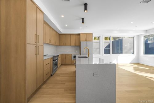 a-156 Palisade St, Dobbs Ferry, NY, 10522-1607 | Card Image