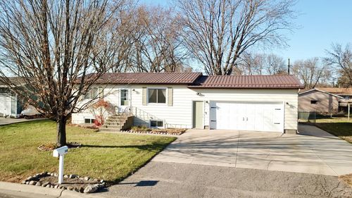 540 Morningside Ave, Paynesville, MN, 56362-1715 | Card Image