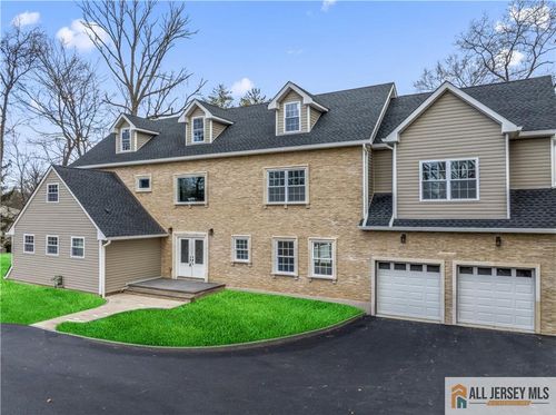 28 King George Rd, Warren, NJ, 07059-7045 | Card Image