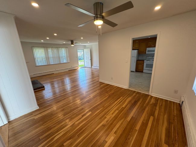 71 Schiller Rd, House other with 3 bedrooms, 2 bathrooms and null parking in Fairfield CT | Image 16
