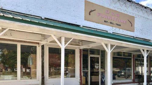 223 S Commercial St, Seymour, MO, 65746-8743 | Card Image