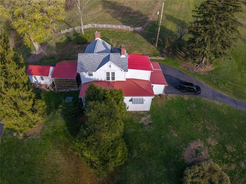 195 Ww Railroad Rd, Sycamore, PA, 15364-1107 | Card Image