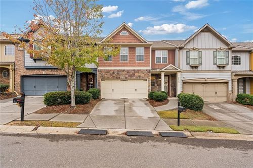 3333 Castleberry Village Circle, Cumming, GA, 30040 | Card Image