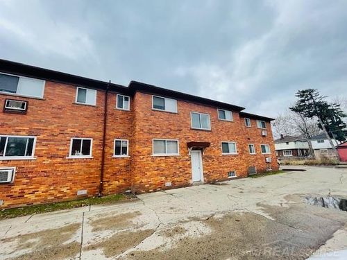 8207 Schaefer Hwy, Detroit, MI, 48228-2772 | Card Image