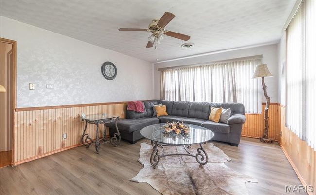 24265 Vinyard Rd, House other with 3 bedrooms, 2 bathrooms and 2 parking in Cuba MO | Image 10