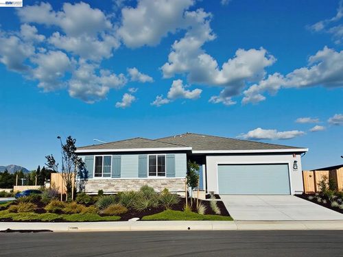 5408 Kestrel Ct, Antioch, CA, 94531-7801 | Card Image