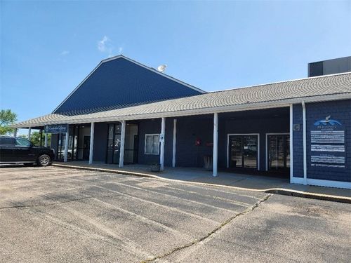 33-140 Point Judith Rd, Narragansett, RI, 02882-3477 | Card Image