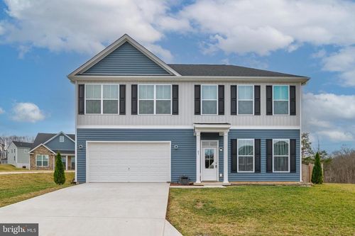 91 Cilantro Ln, Bunker Hill, WV, 25413-4071 | Card Image