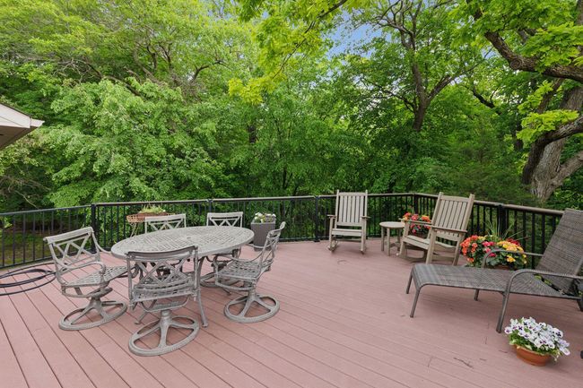 1405 W Farm Rd, House other with 5 bedrooms, 5 bathrooms and null parking in Chaska MN | Image 80