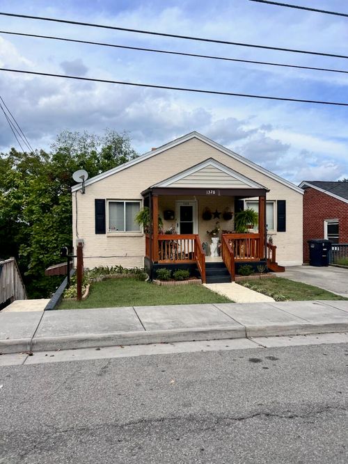 1328 Morningside St Se, Roanoke, VA, 24013-2520 | Card Image